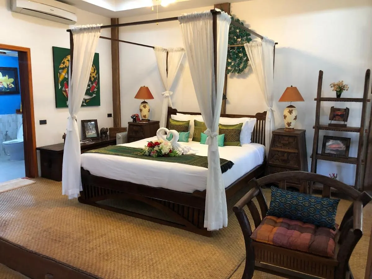 On The Mekong Resort Luang Prabang 3*,