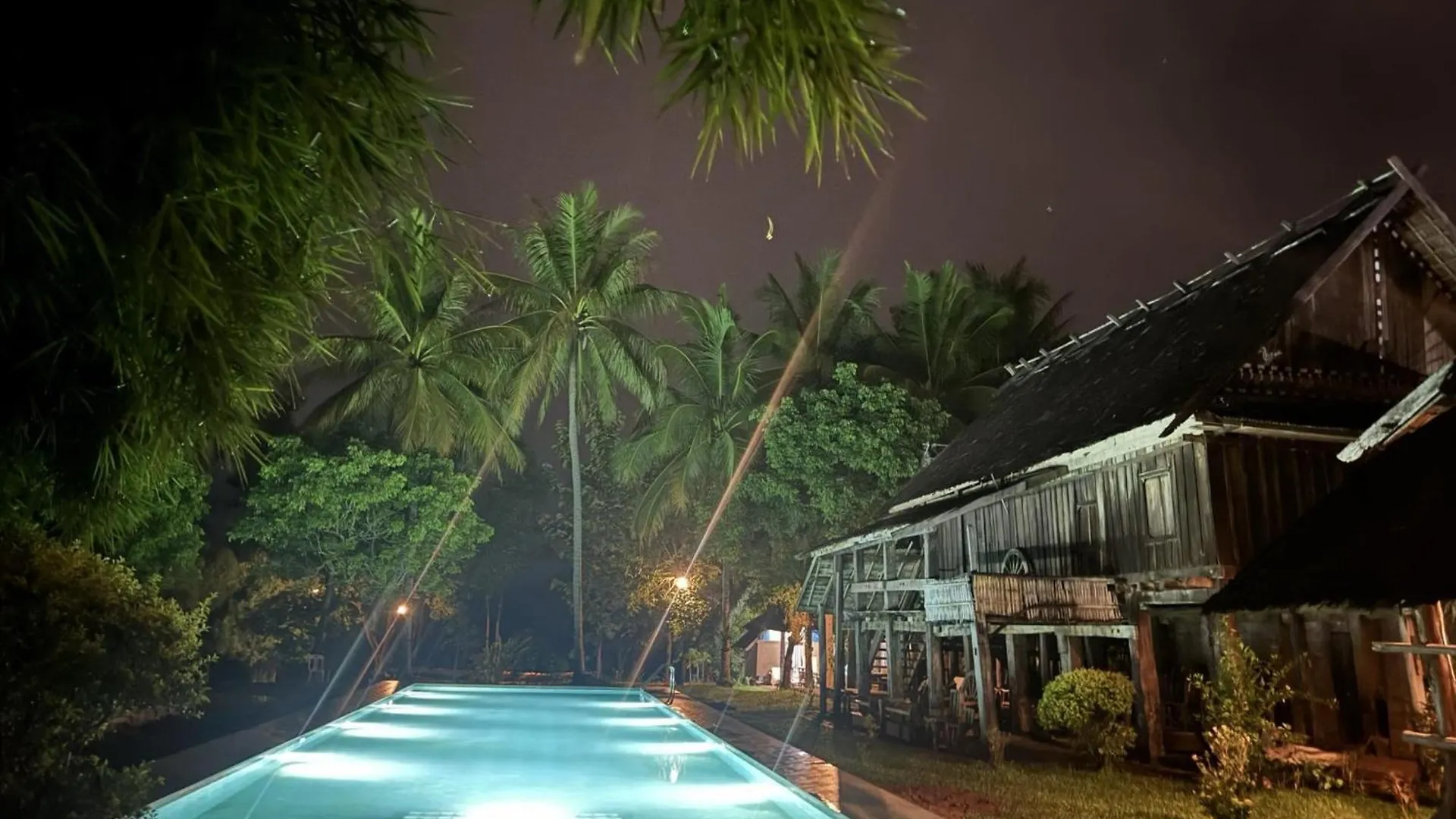 On The Mekong Resort Luang Prabang